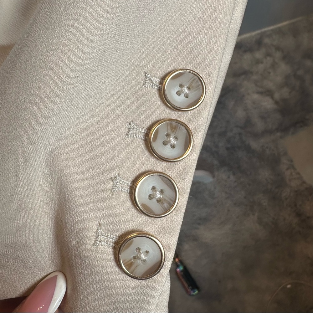 Nicole Miller NWT Beige Double-Breasted Blazer - Picture 6 of 9